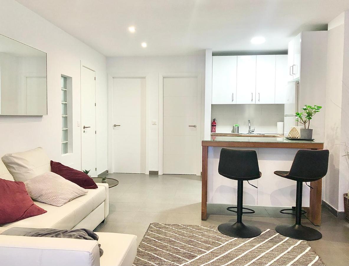 Varela Apartamentos B Малага Екстер'єр фото